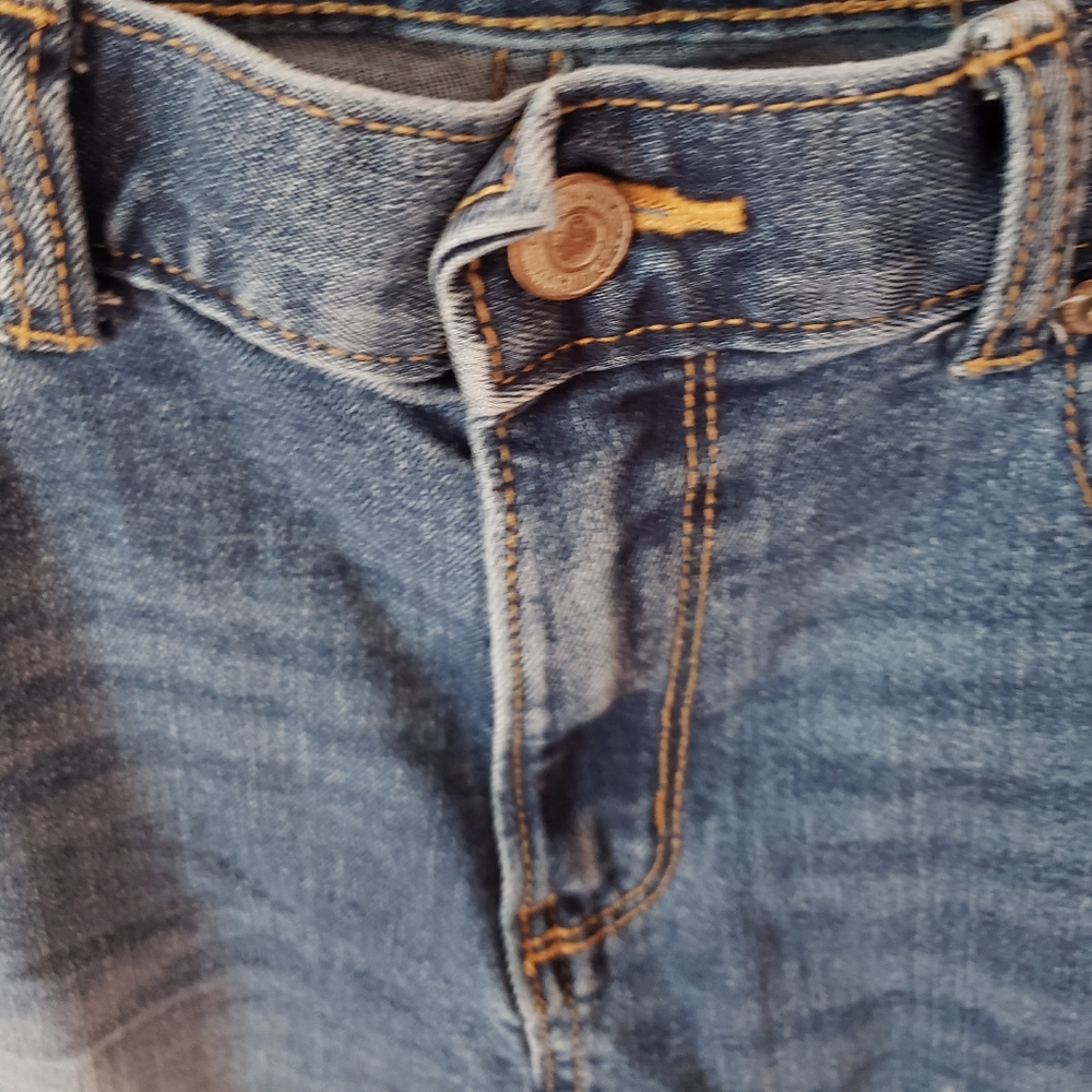 Jeans - Picture 2 of 3